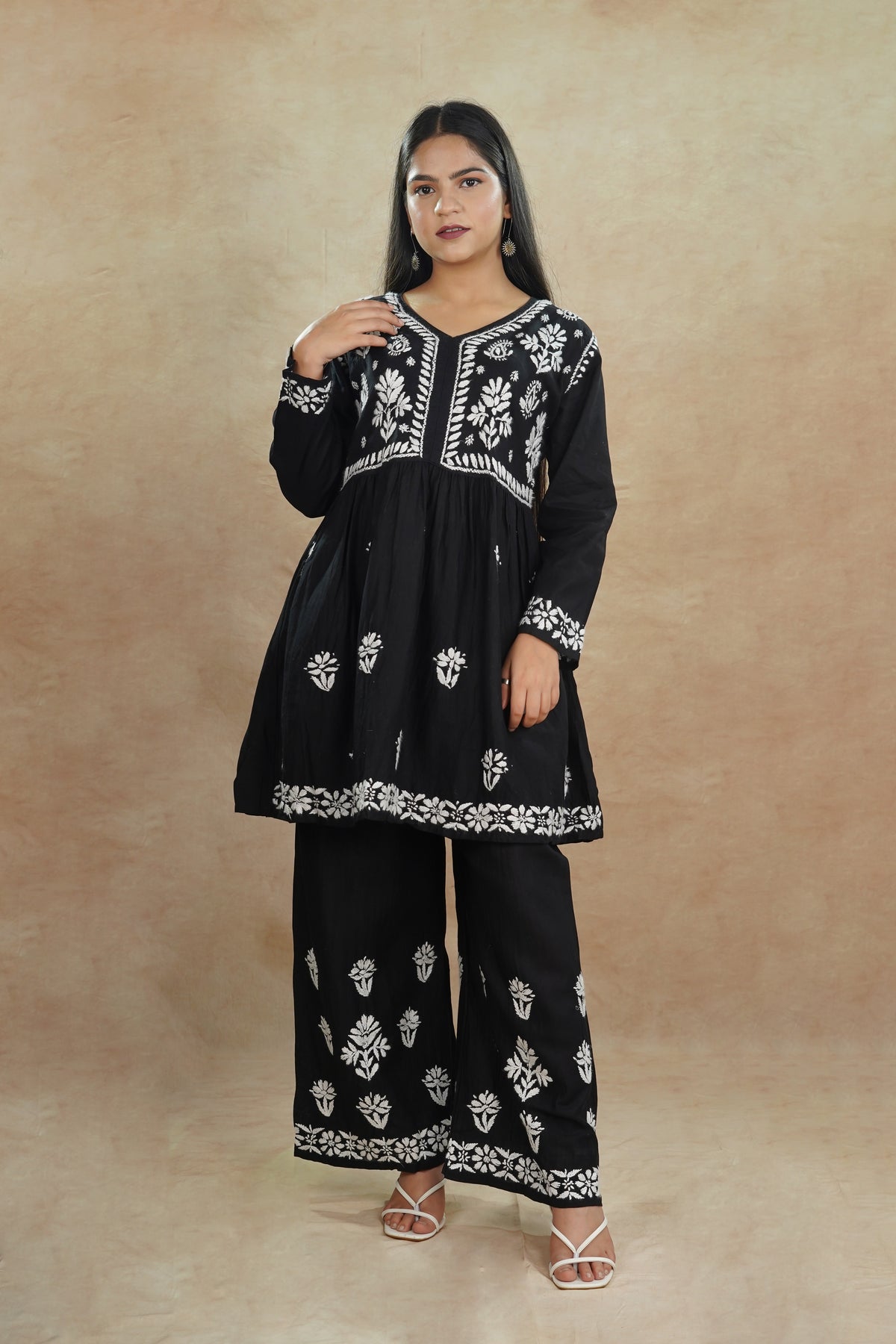 Navya Mulmul Cotton Kurta Set- Black