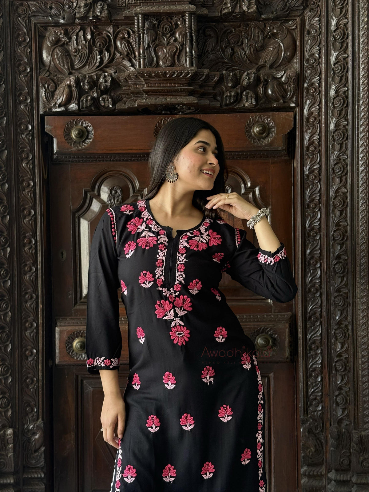 Aaira Rayon Multi Thread Kurti- Pink