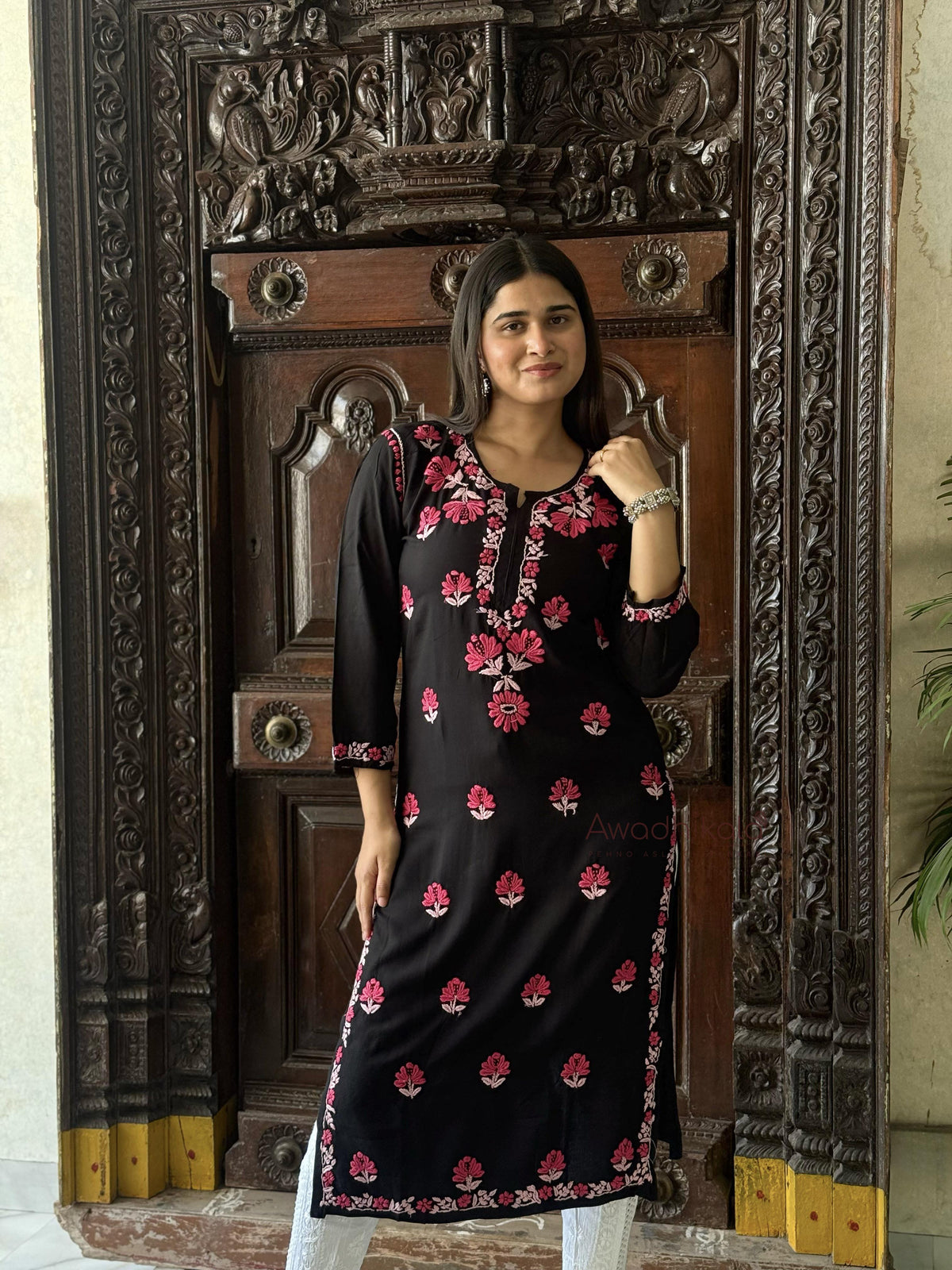 Aaira Rayon Multi Thread Kurti- Pink